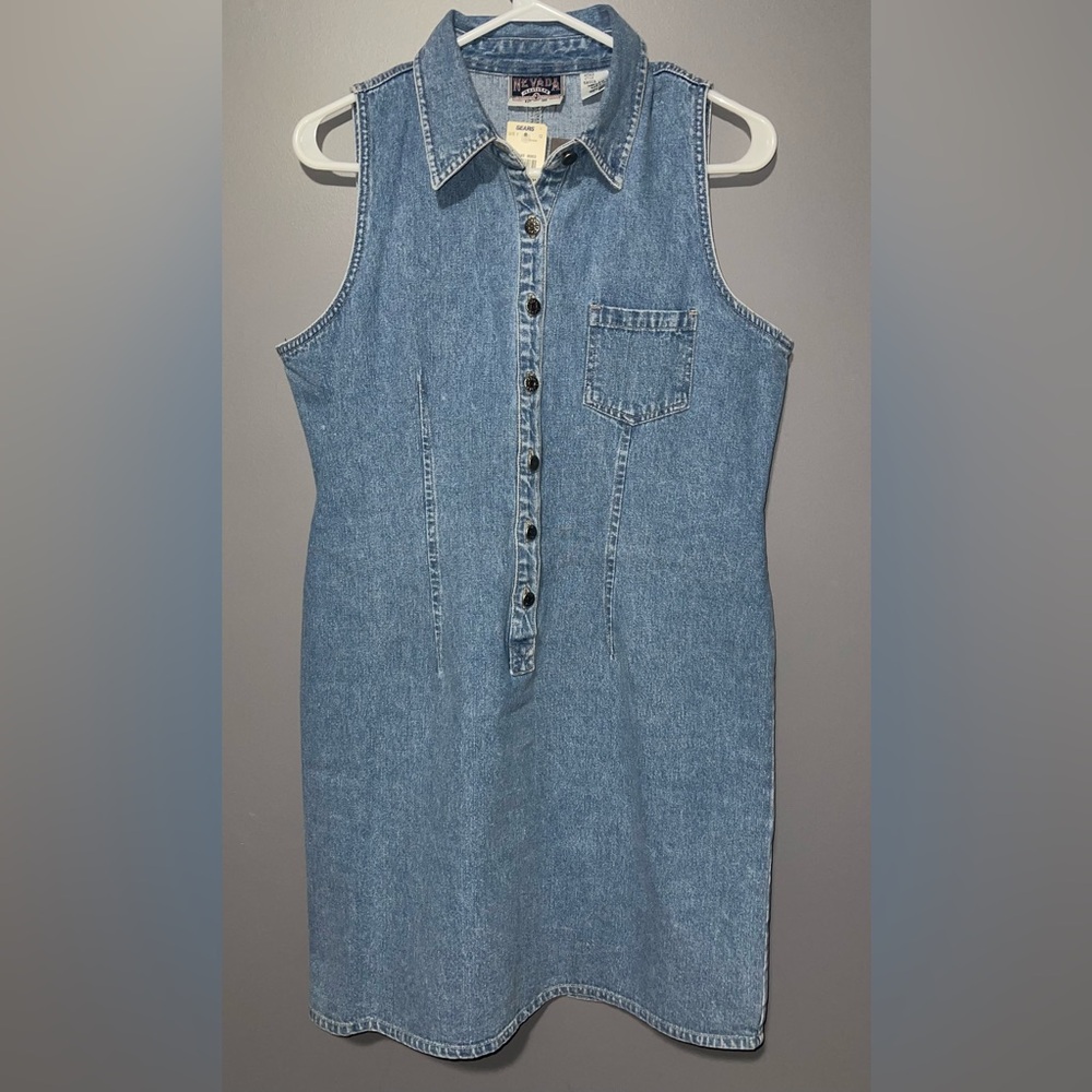 Vintage 90s light wash Nevada button down mini denim dress 
NWT